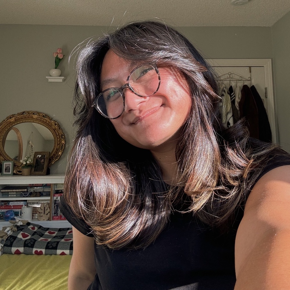 Meet your Posher, Alexis